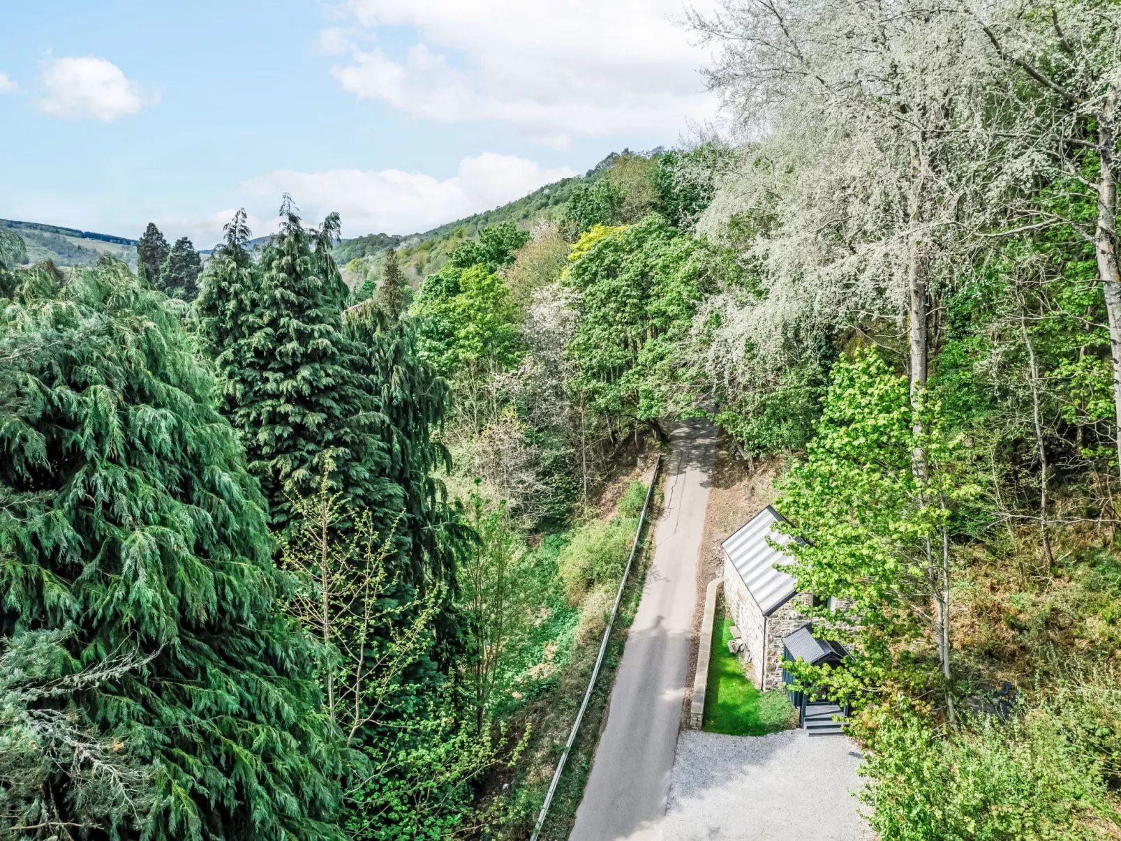 Wayside Bothy-Outside