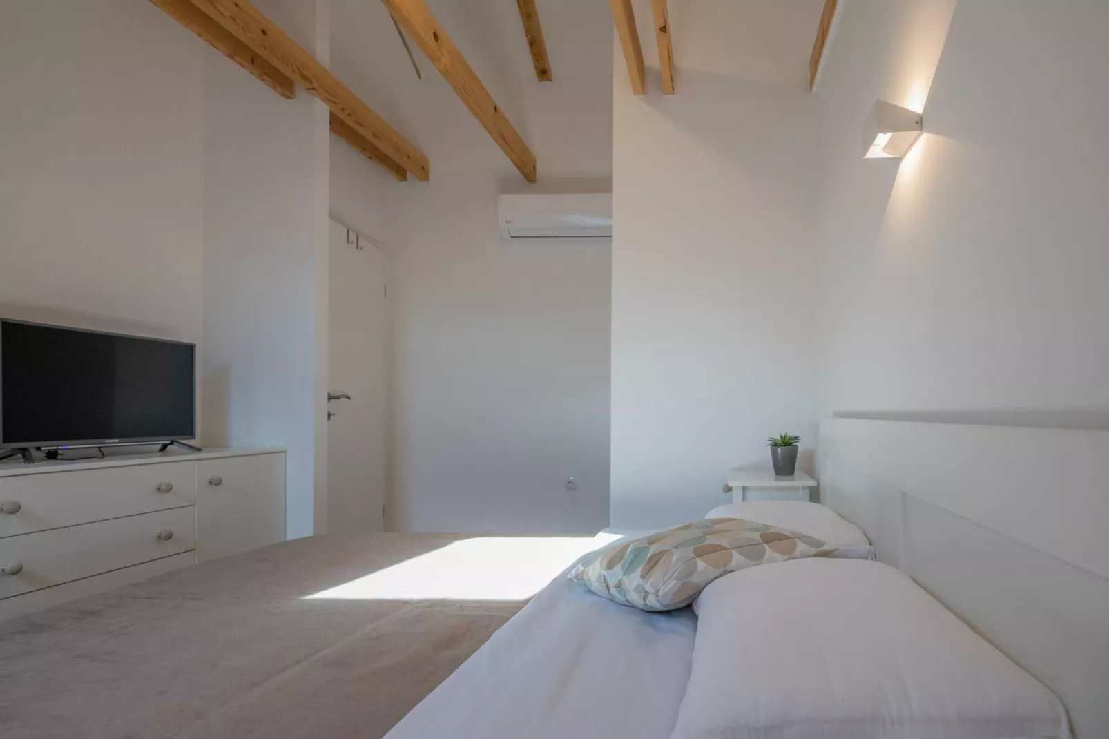 Luxury Villa Prolozac-Schlafzimmer