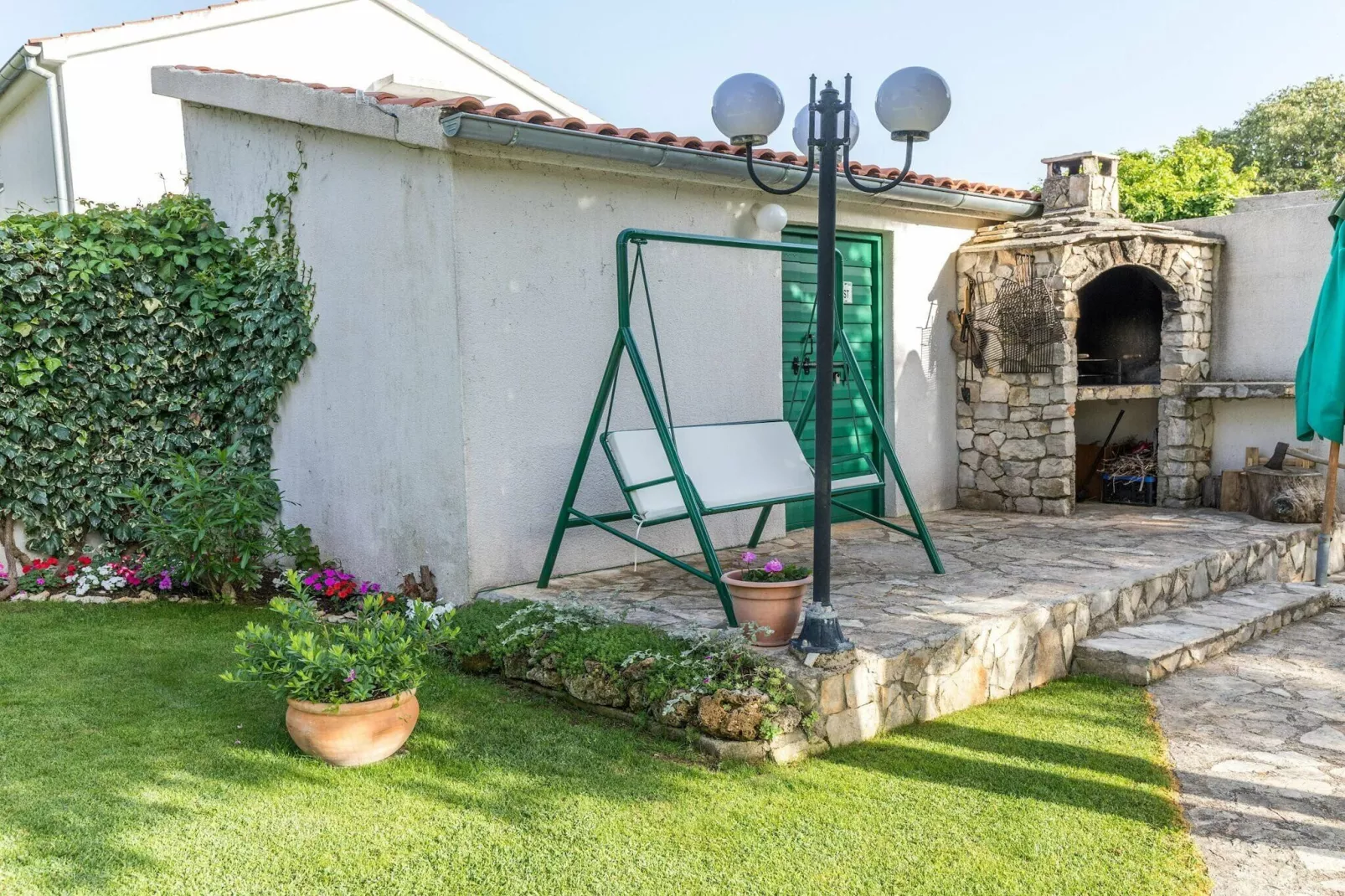 Beach apartment Jadrija-Facilities