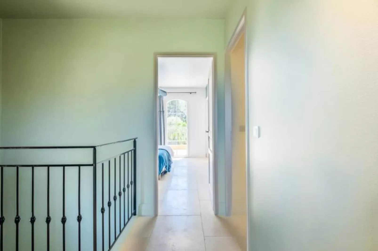 Résidence Bijou De 280m2 Et Piscine à Débordement Au Calme Absolu-Untagged