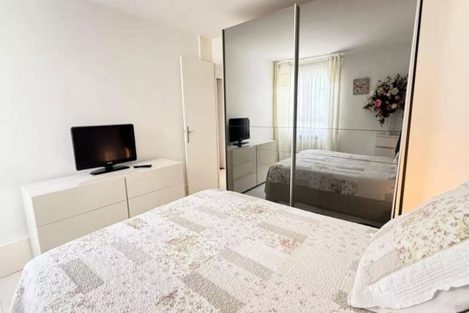 Résidence Superbe T3 Traversant Avec Terrasse Face Au Chenal Vue Mer &ndash; Imp&eacute;rial 4-Nicht zugeordnet