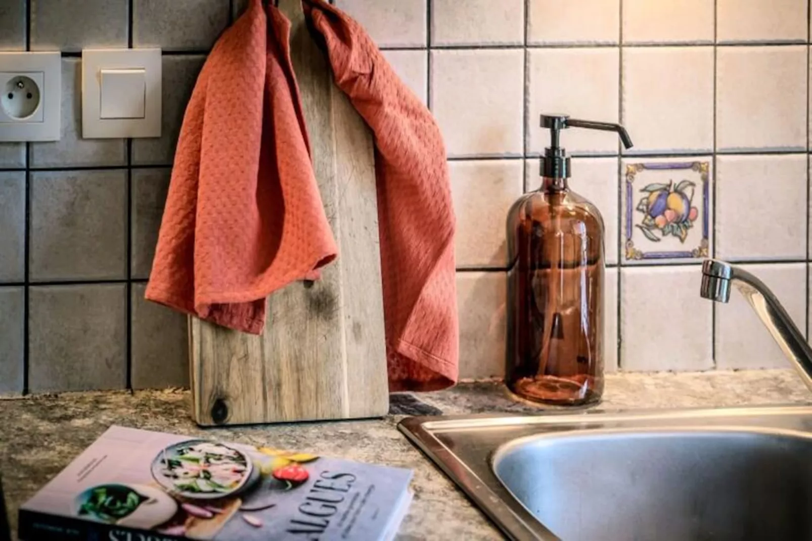 Slow Chalet Th&ocirc;nes: Lac & Montagne -15 Min Ski - Ascenseur, Balcon, Parking-Untagged