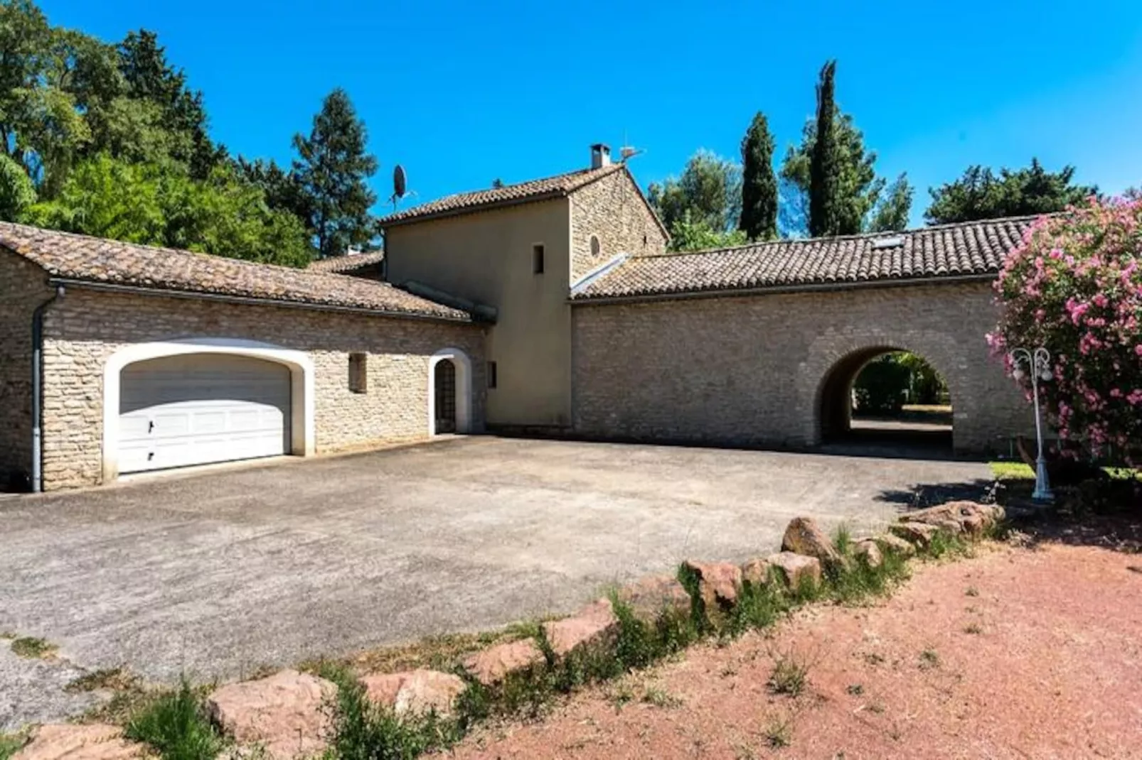 Superbe Mas Proven&ccedil;al - Piscine - Tennis - Parc-Untagged