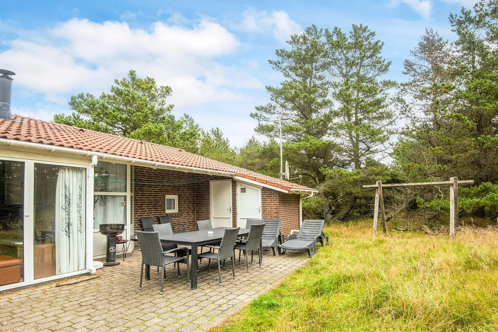 Idyllic Retreat with Whirlpool-By Traum