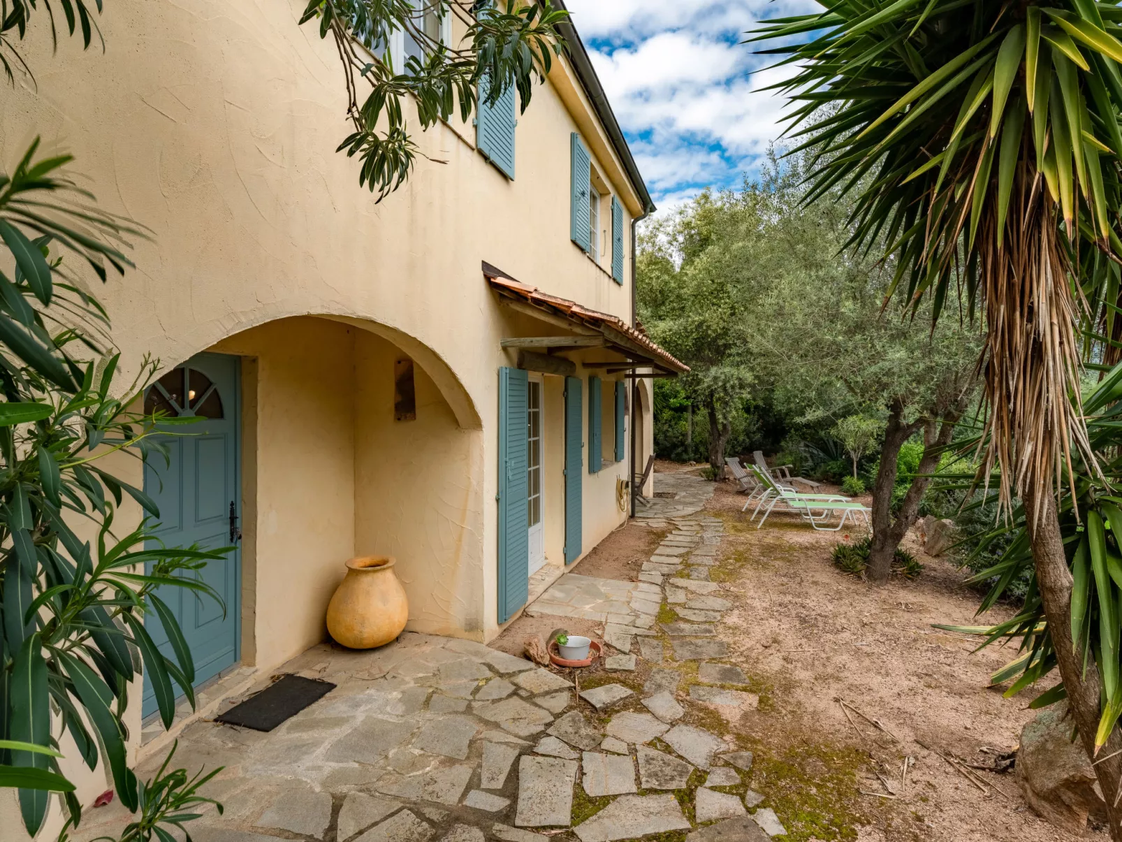 Villa Pavellone-Outside