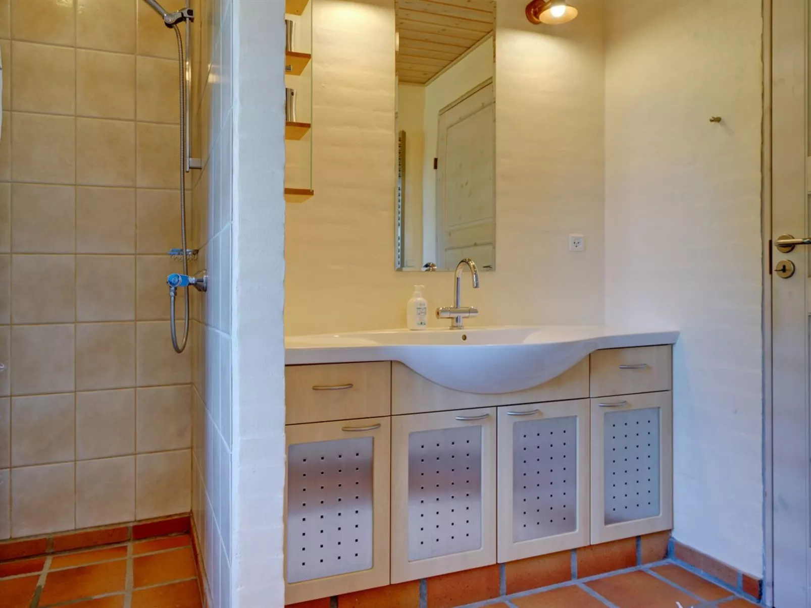 "Siegried" - 2.2km from the sea-Inside