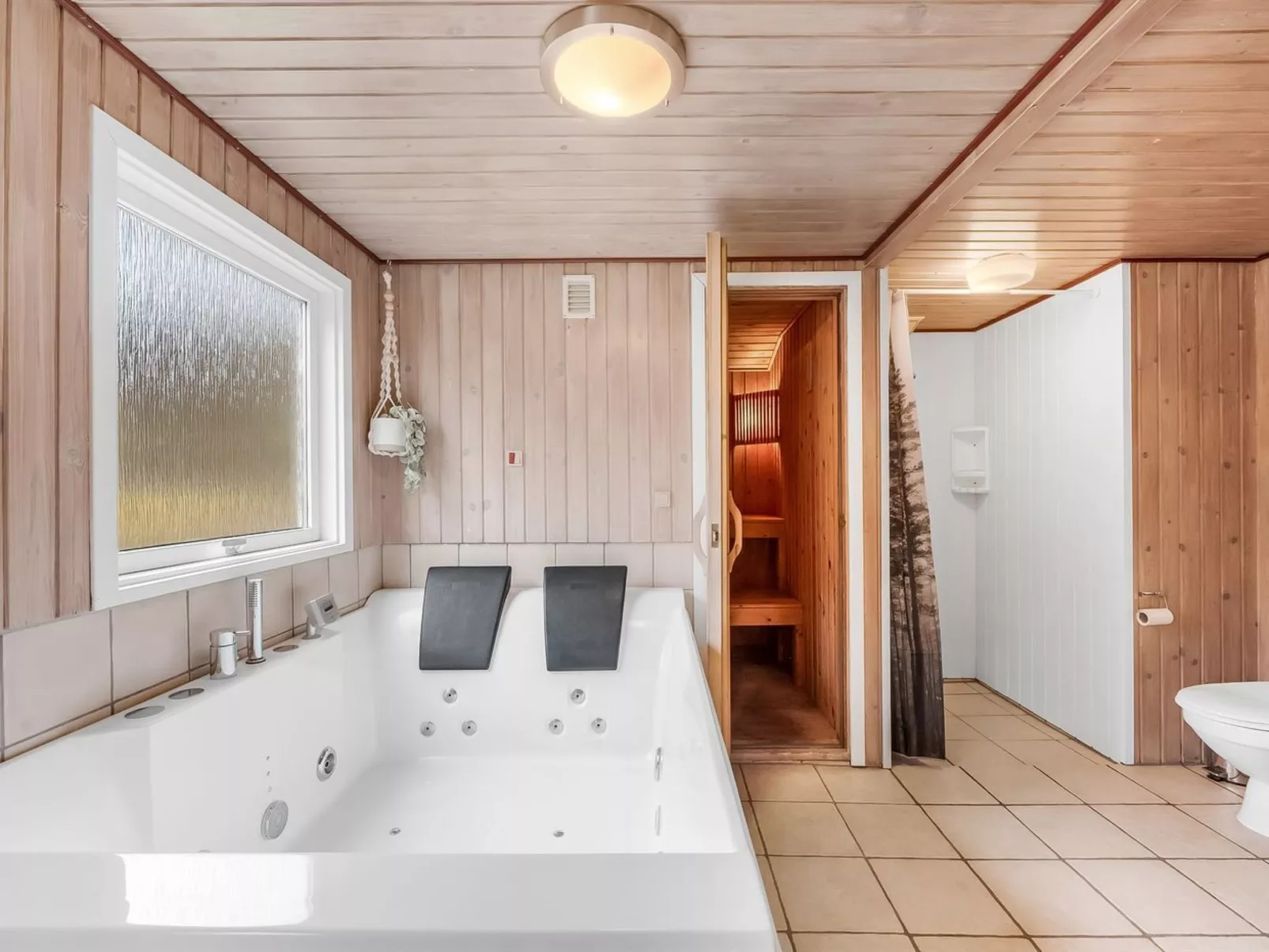 "Fredger" - 1.8km from the sea-Dedans