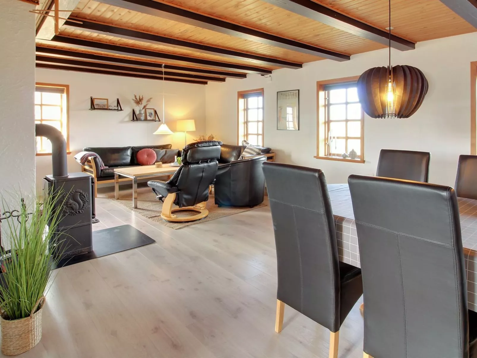 "Karla" - 100m from the sea-Drinnen