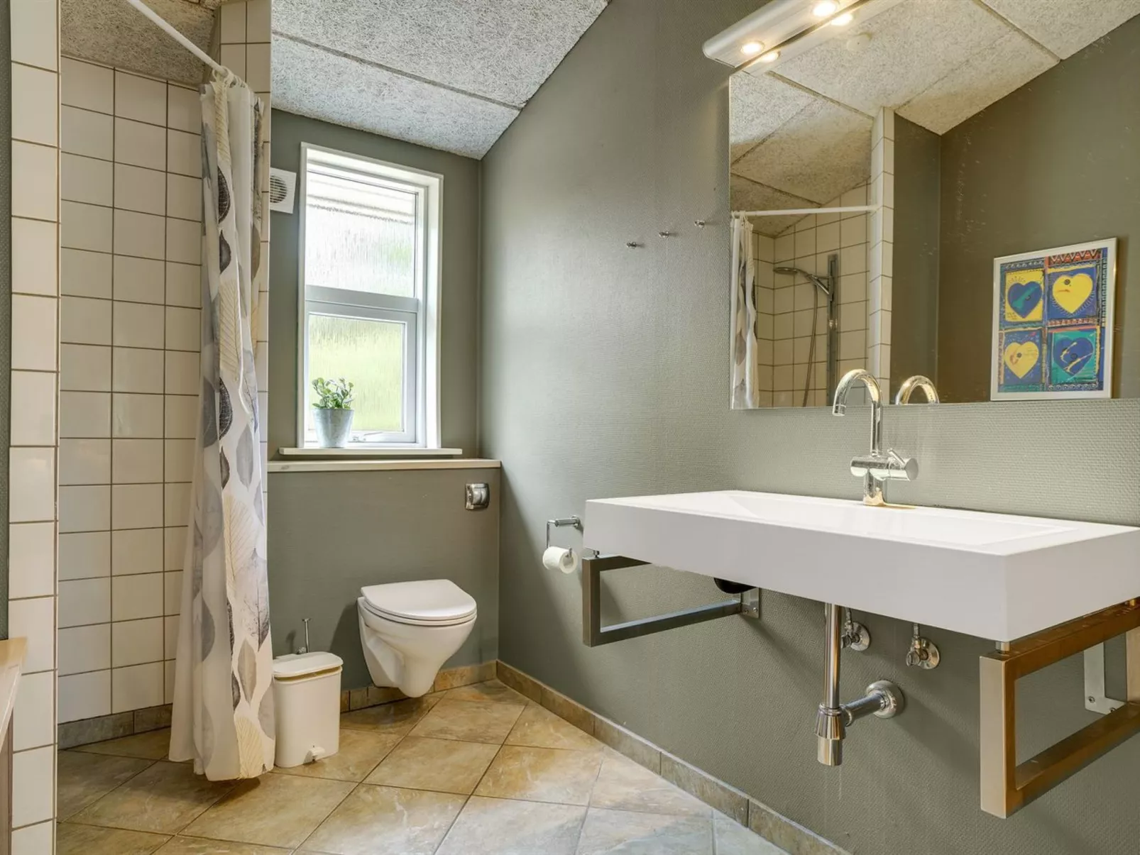 "Nael" - 1.6km from the sea-Drinnen