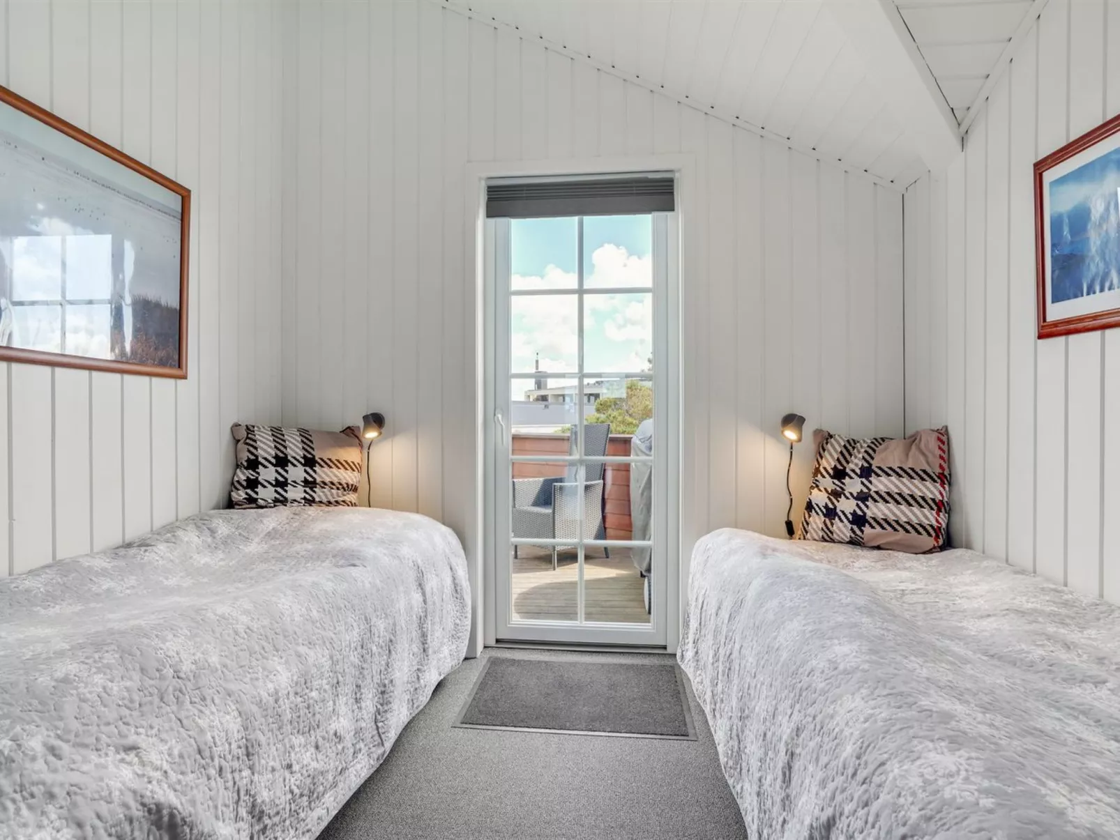 "Freek" - 400m from the sea-Inside