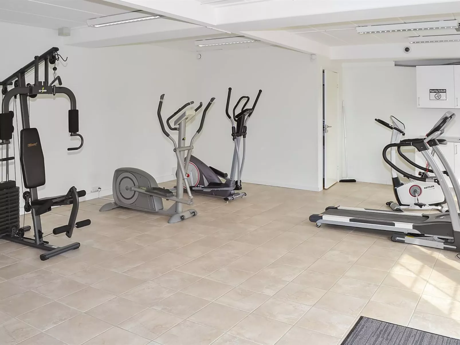 "Héléne" - 2.3km from the sea-Drinnen