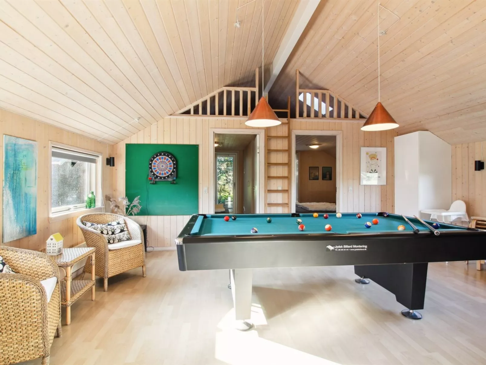 "Synnöve" - 550m from the sea-Inside