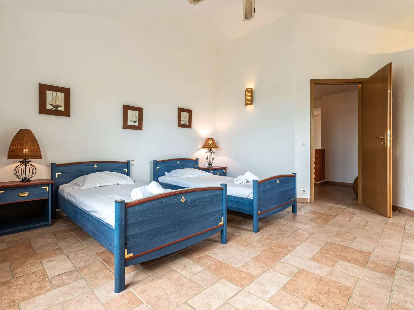 Villa Pavellone-Inside