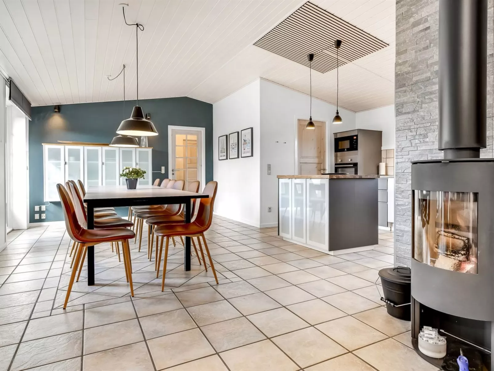 "Alfrida" - 1.5km from the sea-Inside