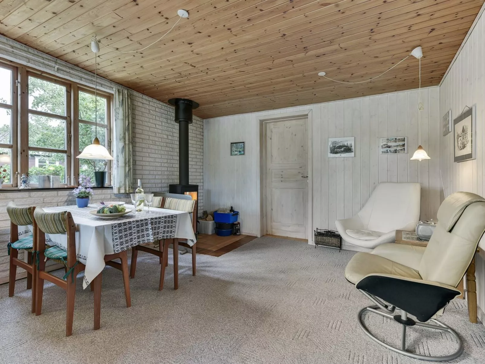 "Heralde" - 250m from the sea-Drinnen