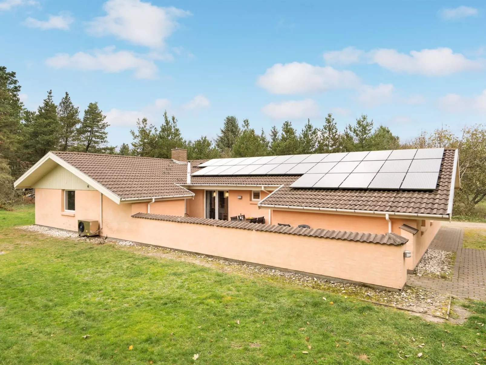 "Vicktoria" - 500m to the fjord-Draußen