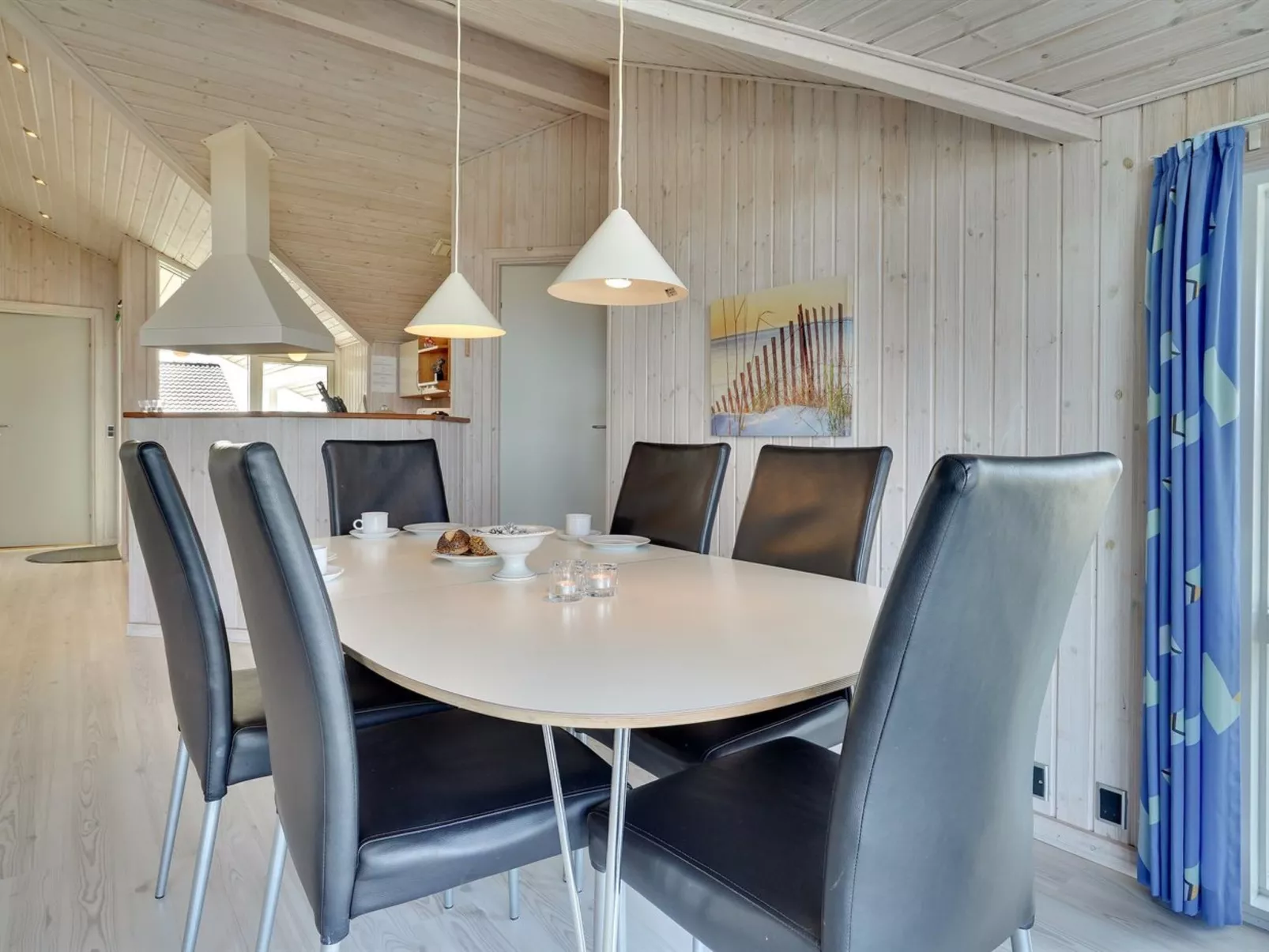 "Zaga" -  from the sea-Dedans