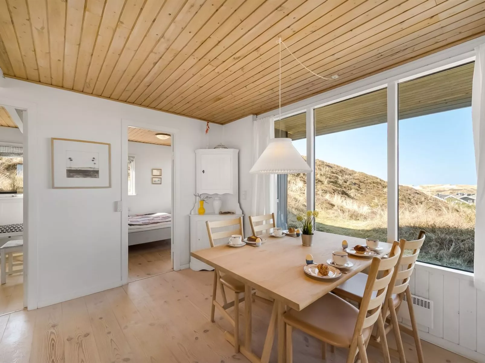 "Vina" - 200m to the fjord-Inside