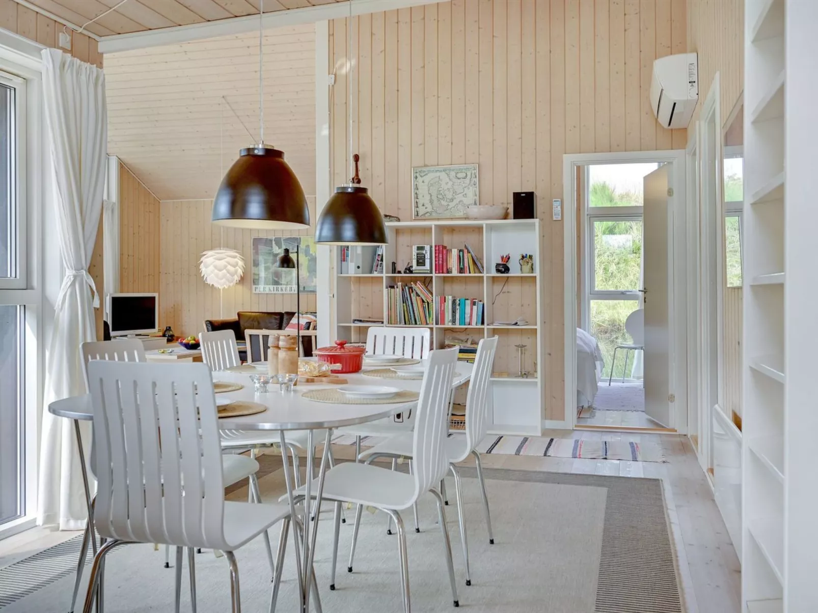 "Asvalde" - 150m from the sea-Drinnen