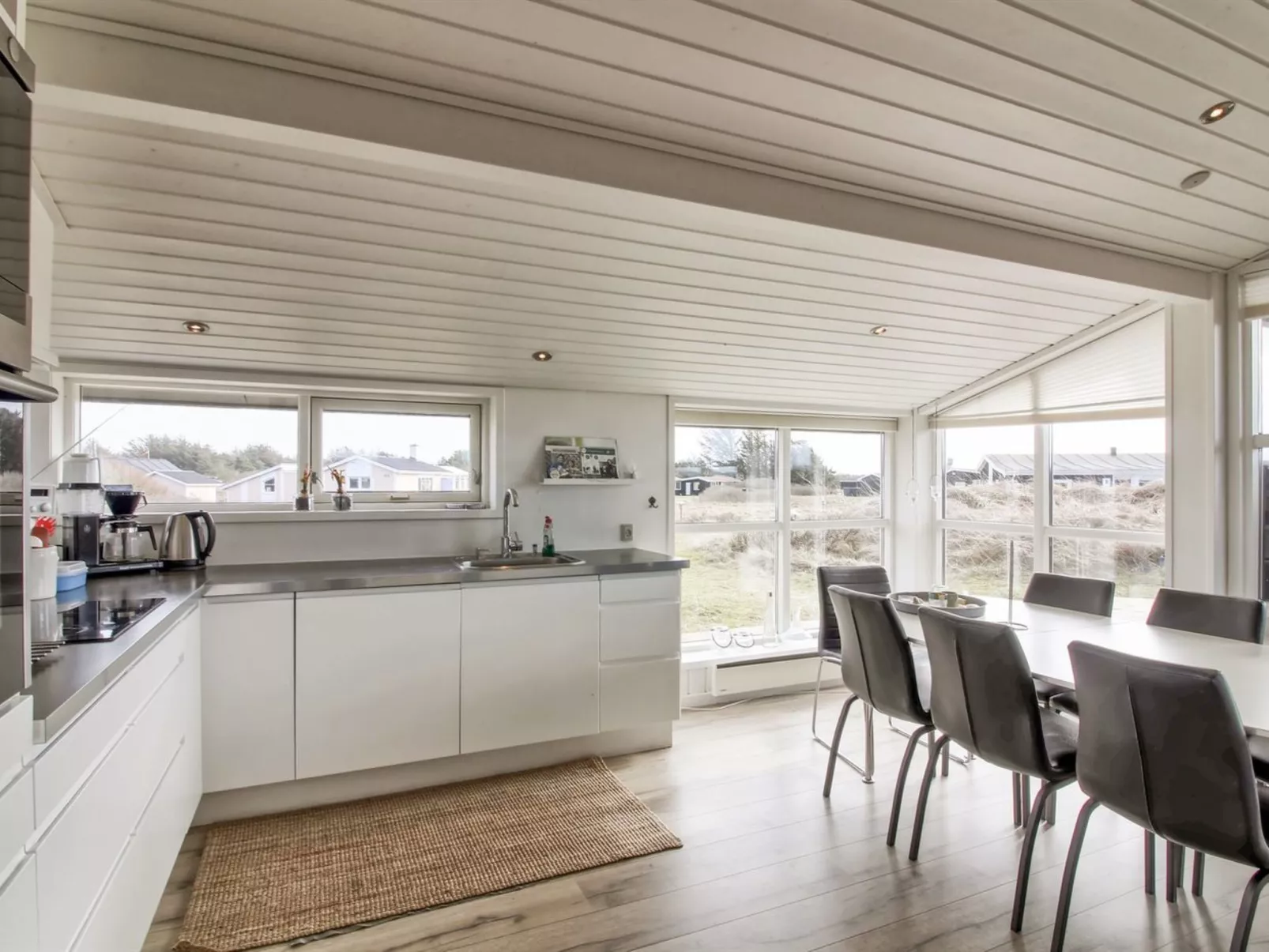 "Bertil" - 400m from the sea-Dedans