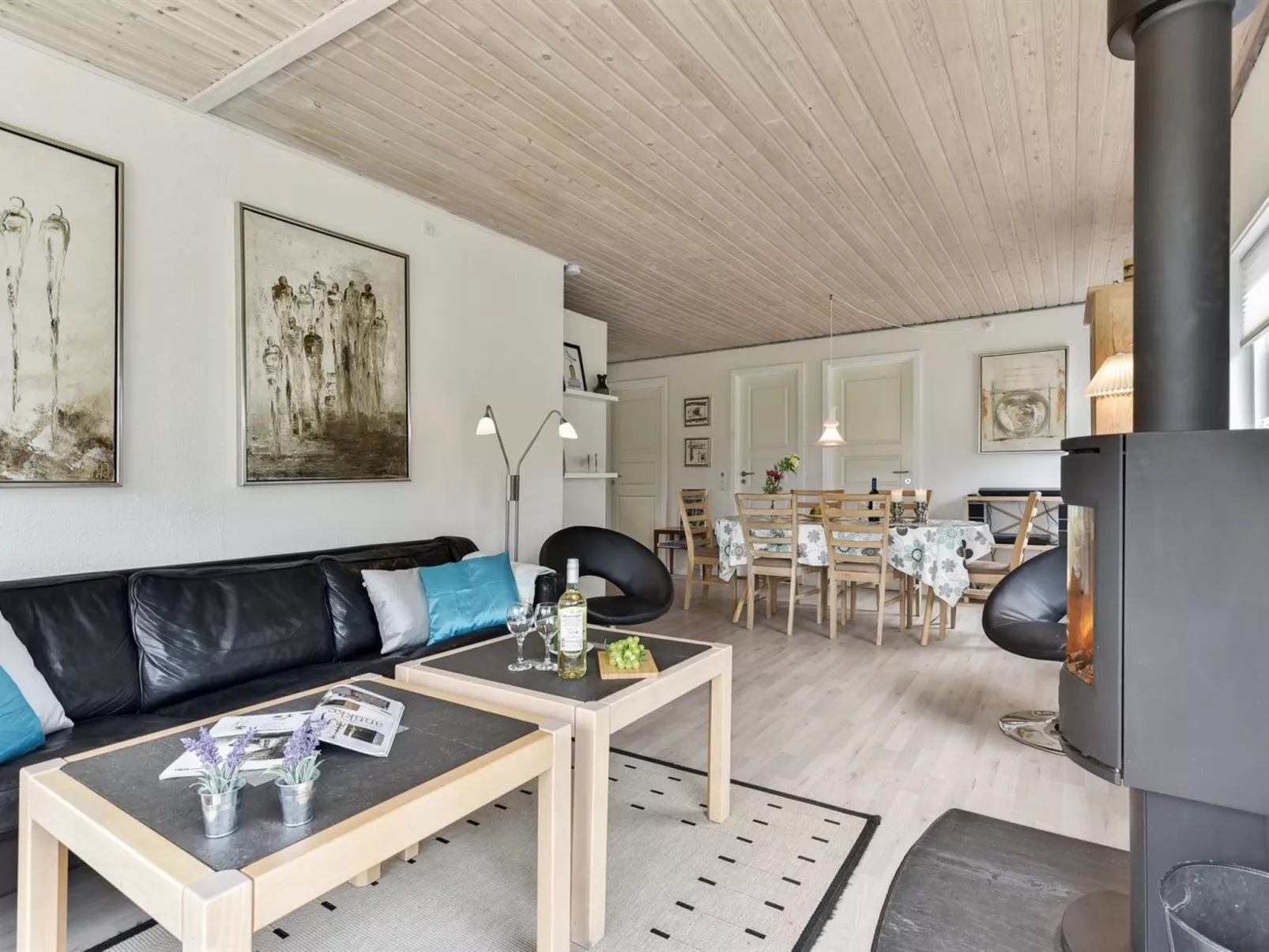 "Locan" - 1.2km from the sea-Inside