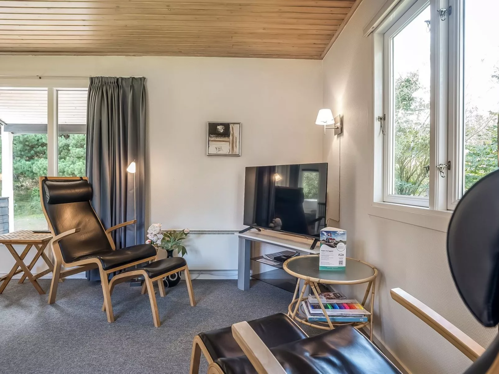 "Lökea" - 800m from the sea-Drinnen