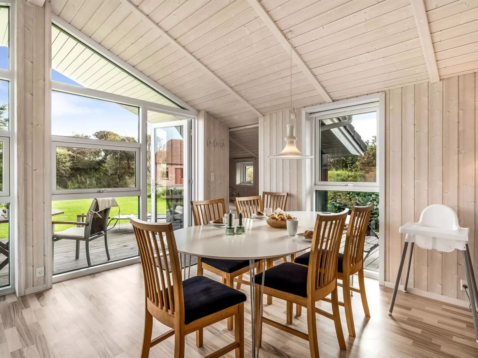 "Tanna" - 330m to the fjord-Inside