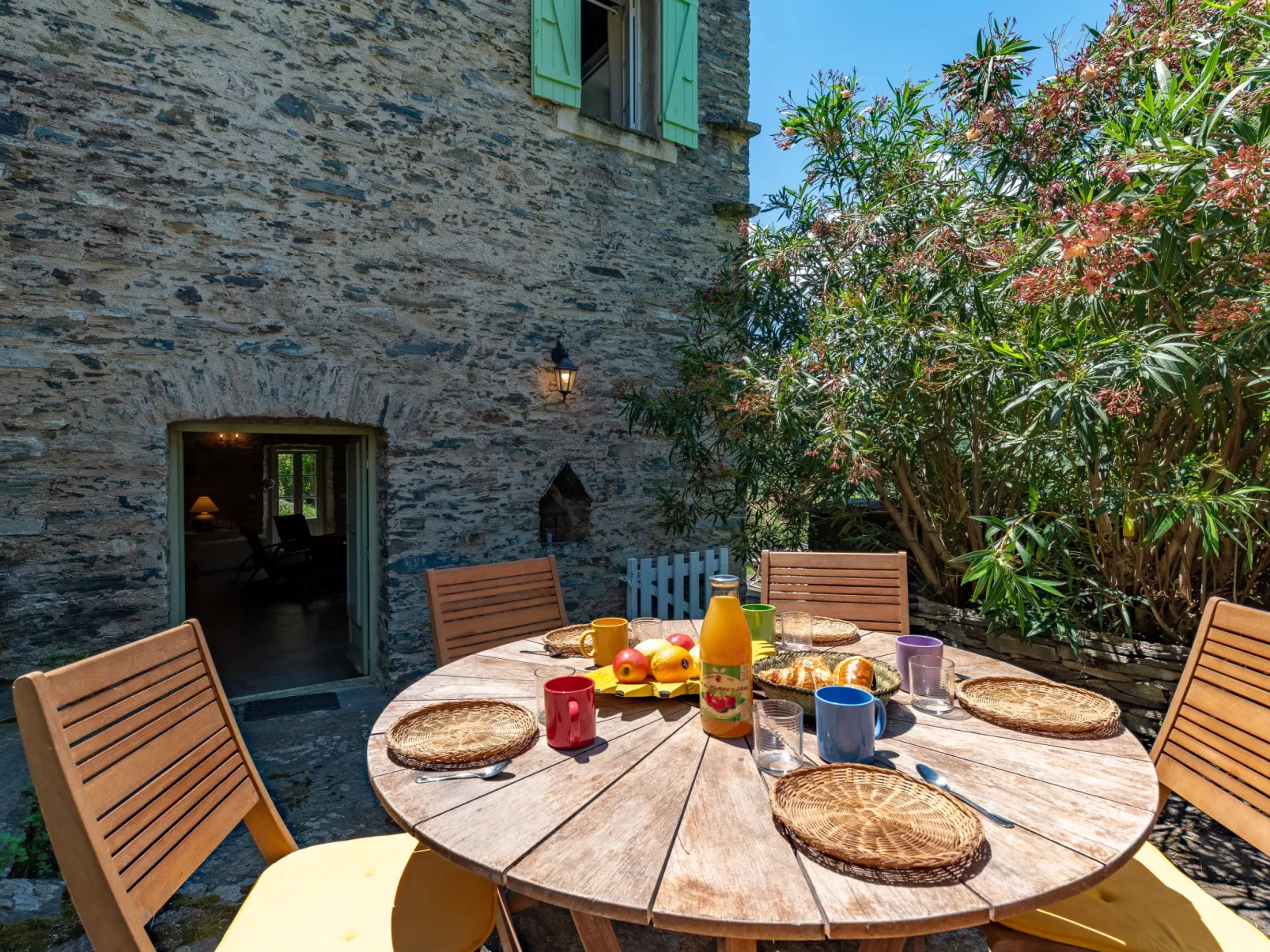 Maison Penta-Outside