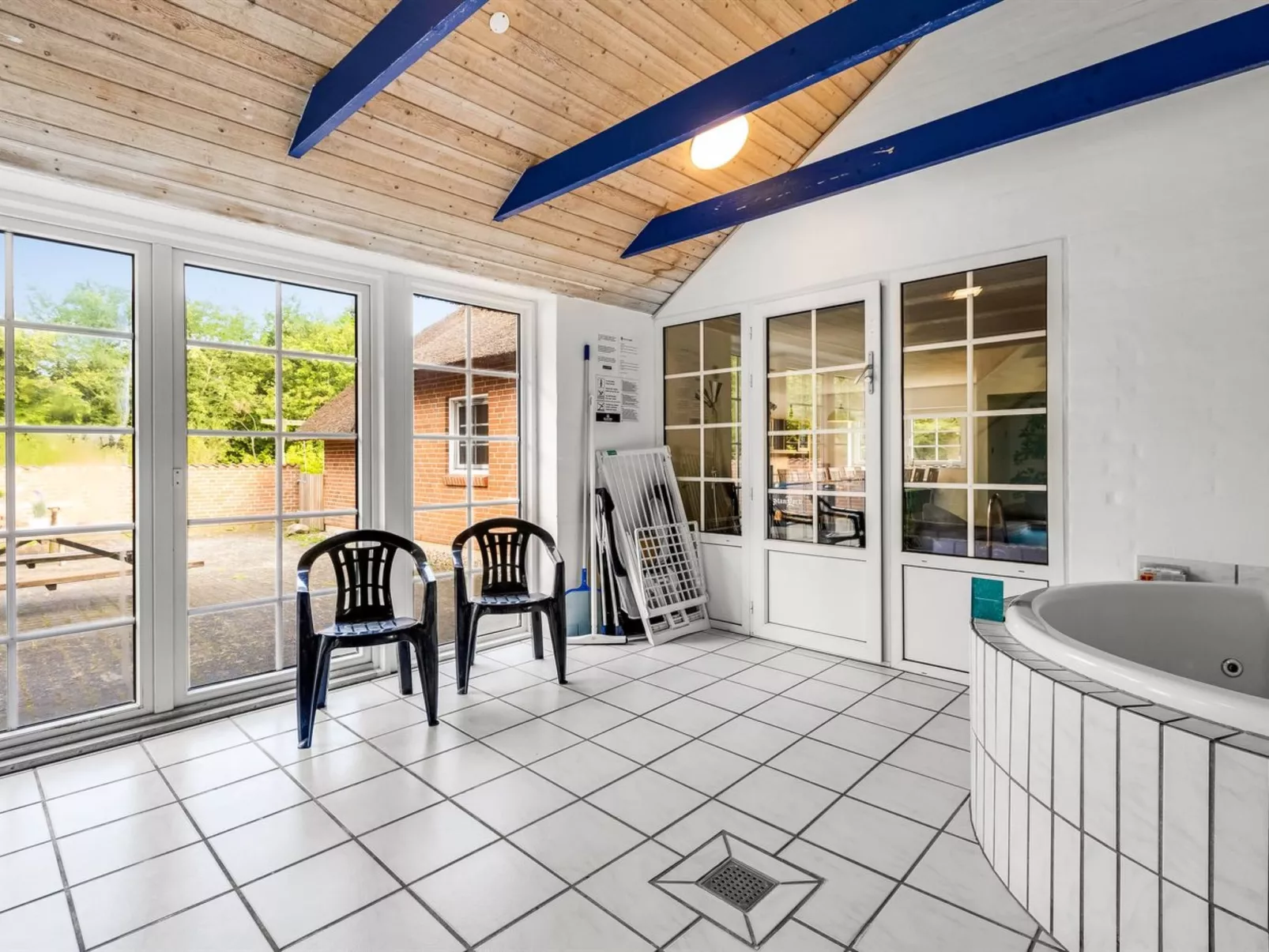 "Marilisa" - 700m to the fjord-Draußen