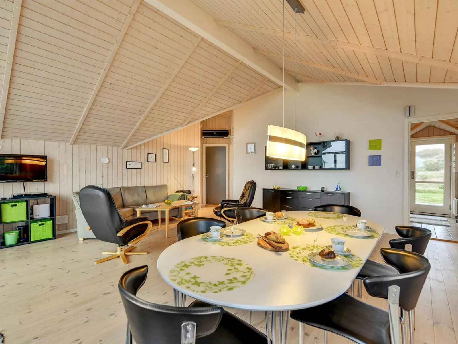 "Christan" - 1.2km from the sea-Inside