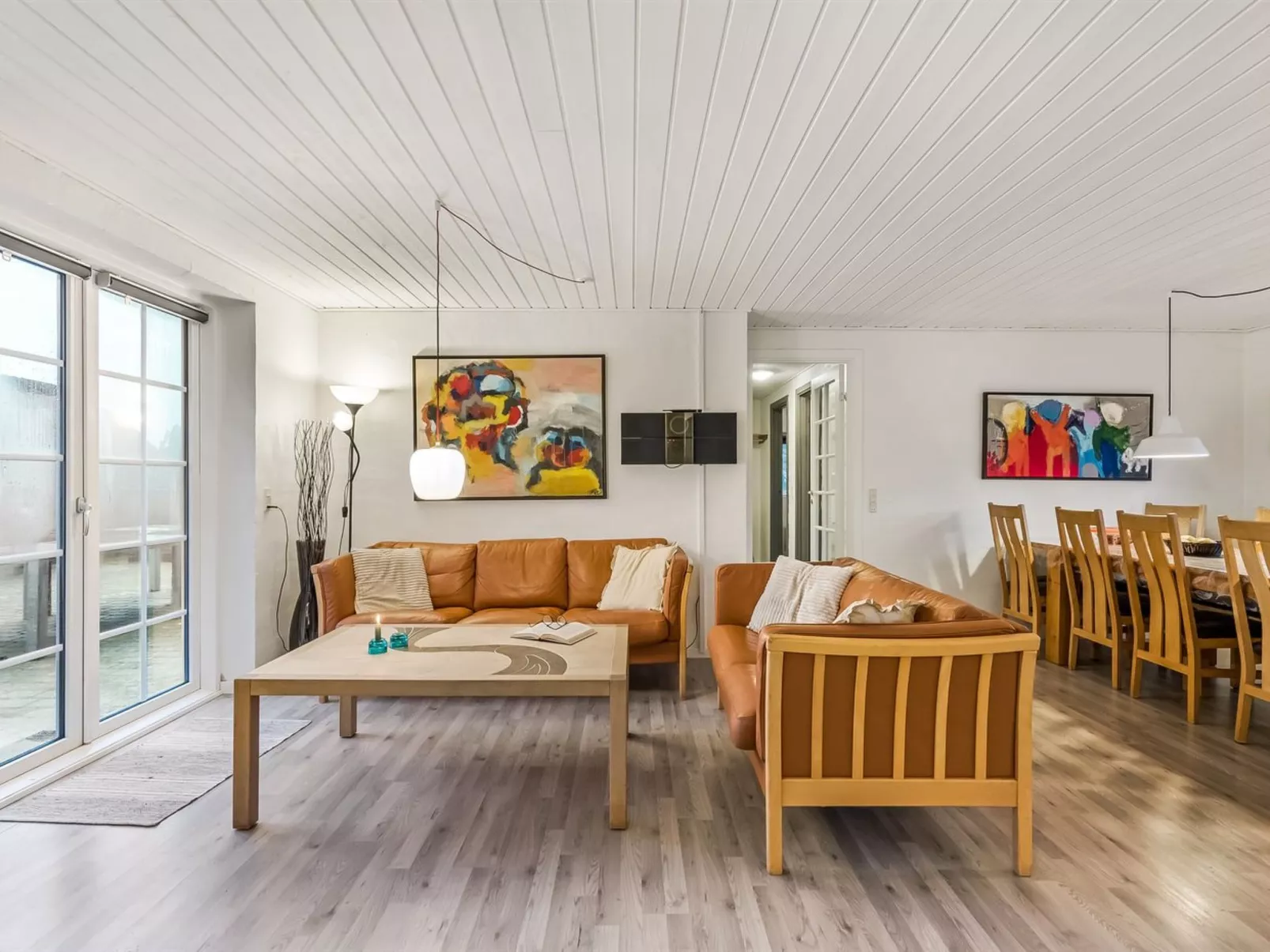 "Aane" - 1.8km from the sea-Inside