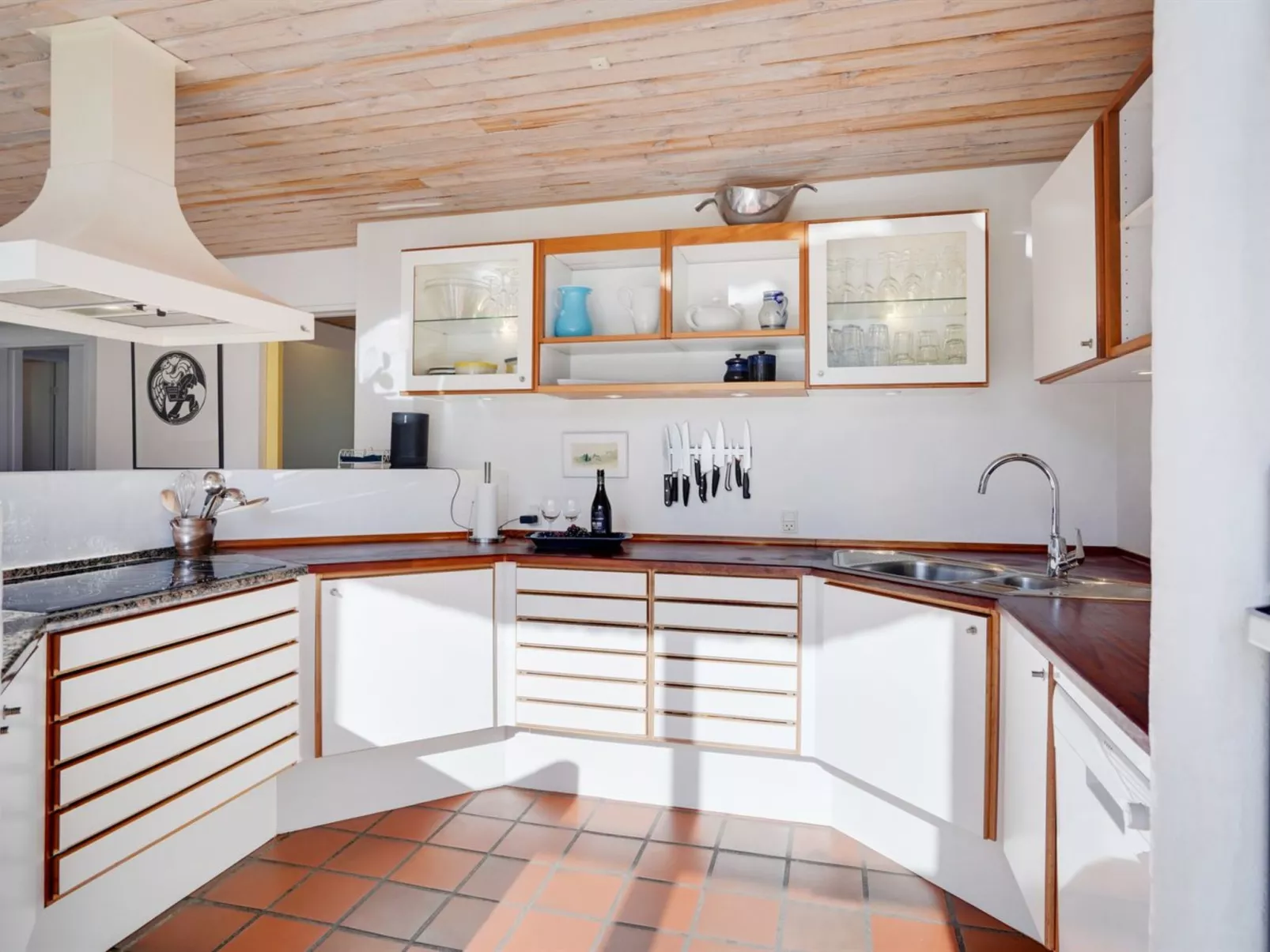 "Gertrudis" - 2km to the fjord-Inside