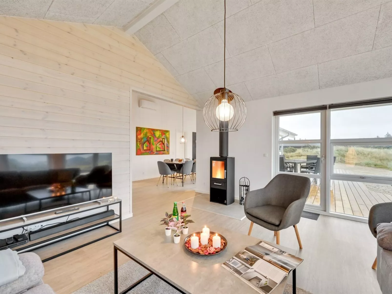 "Tola" - 450m from the sea-Drinnen