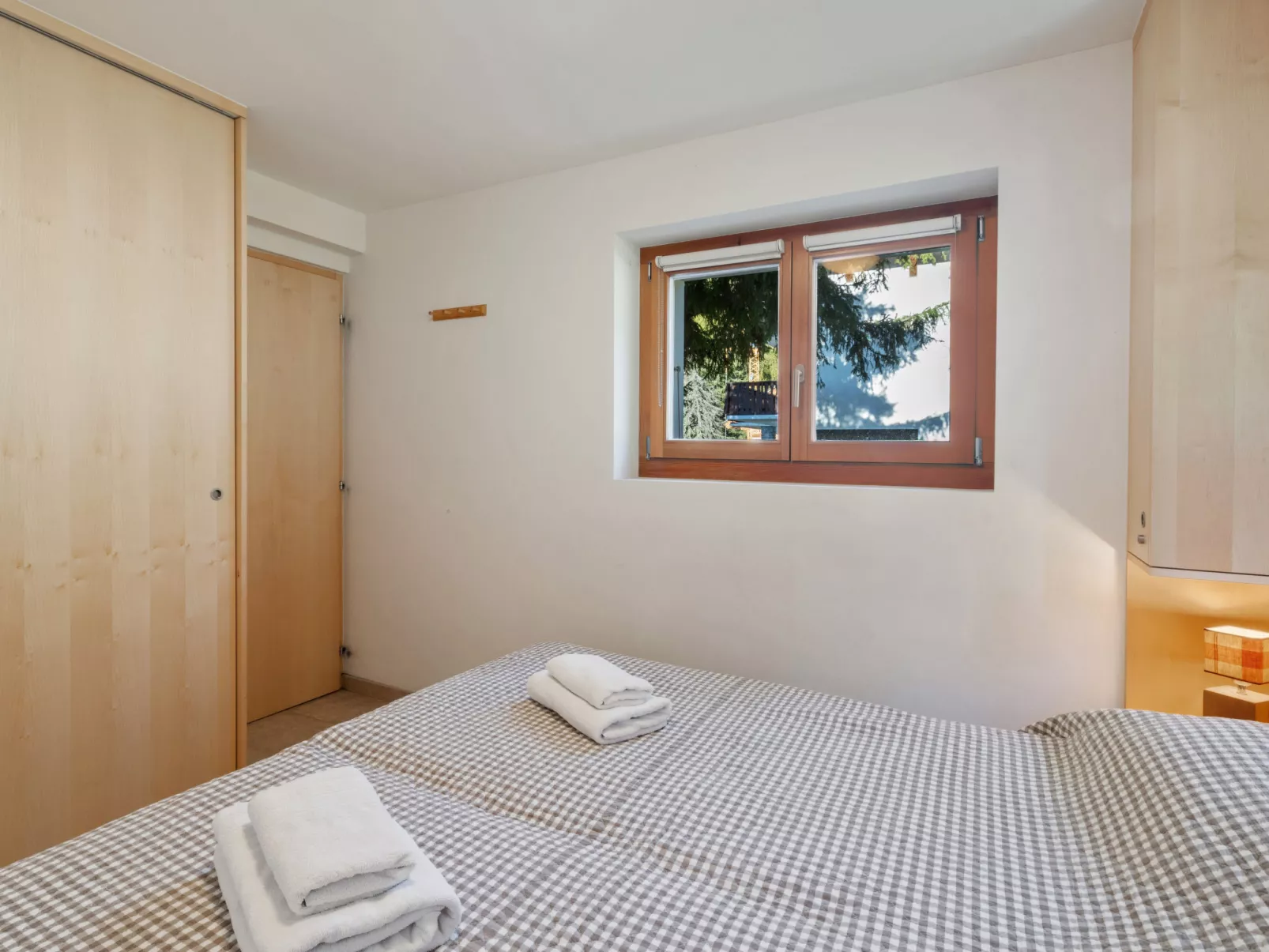 Les Aiguilles Vertes Rez inférieur-Inside