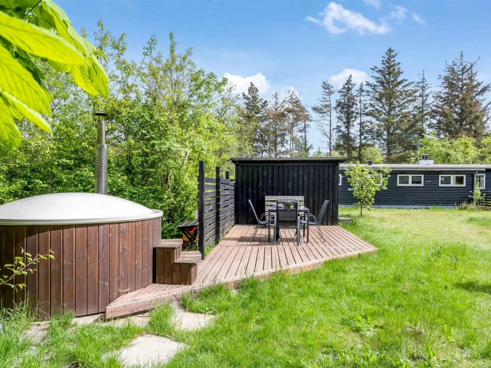 "Akke" - 150m to the fjord-Inside