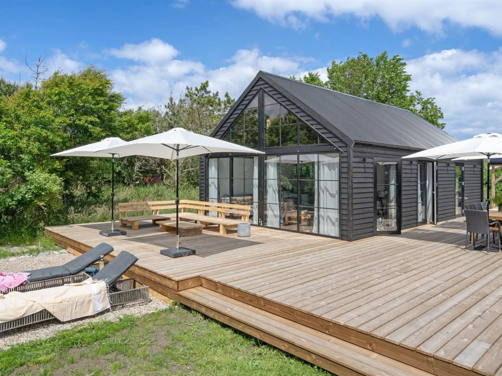 "Henrik" - 100m from the sea-Draußen