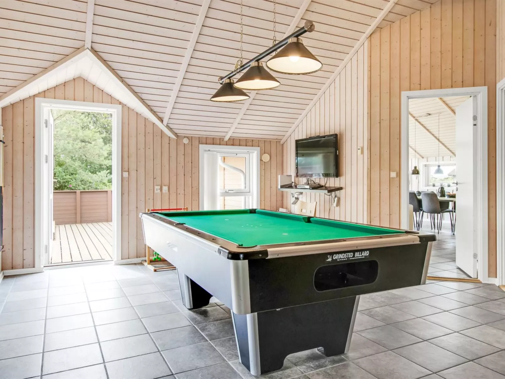 "Svenny" - 800m from the sea-Dedans