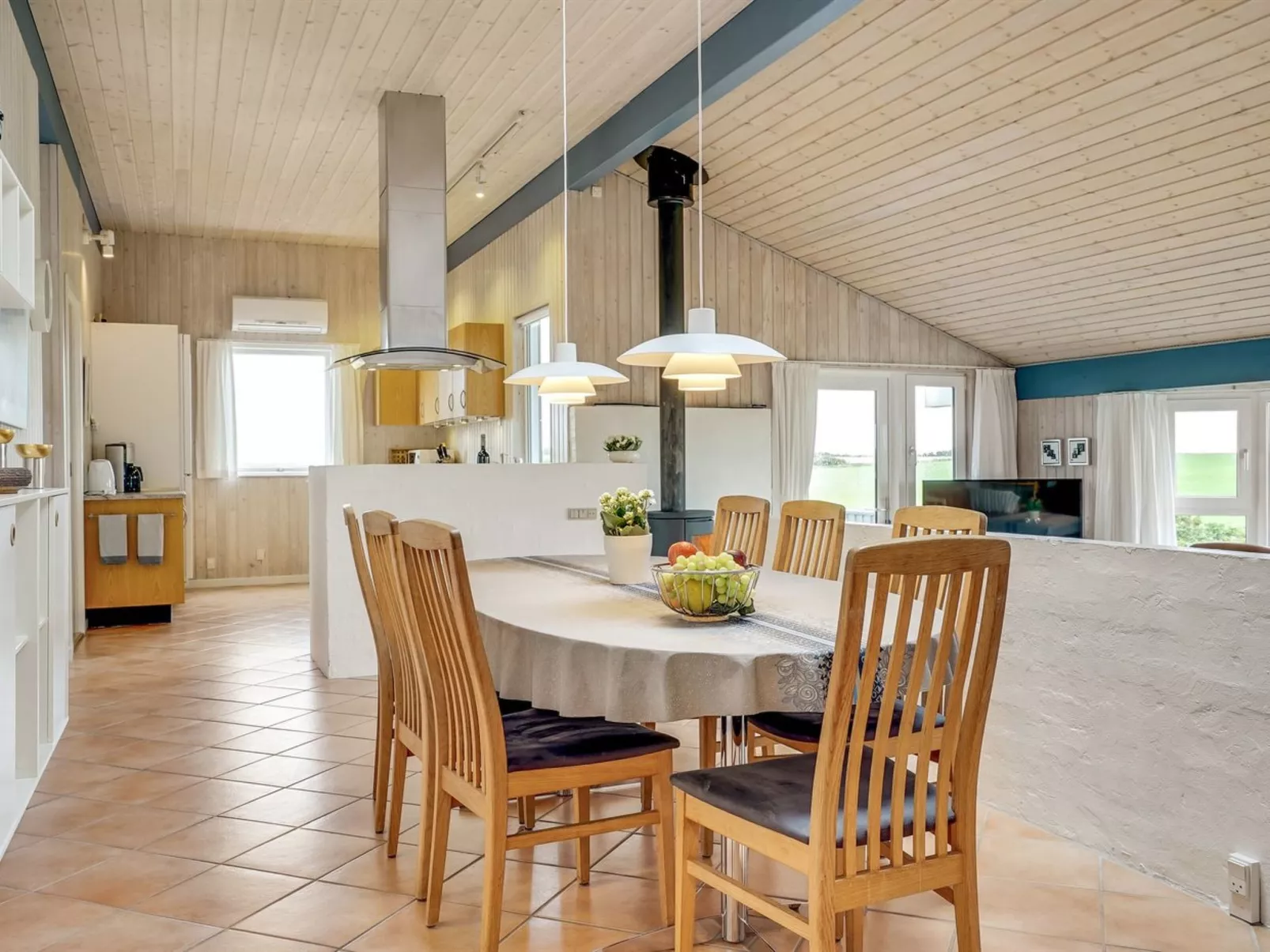 "Marne" - 500m from the sea-Inside