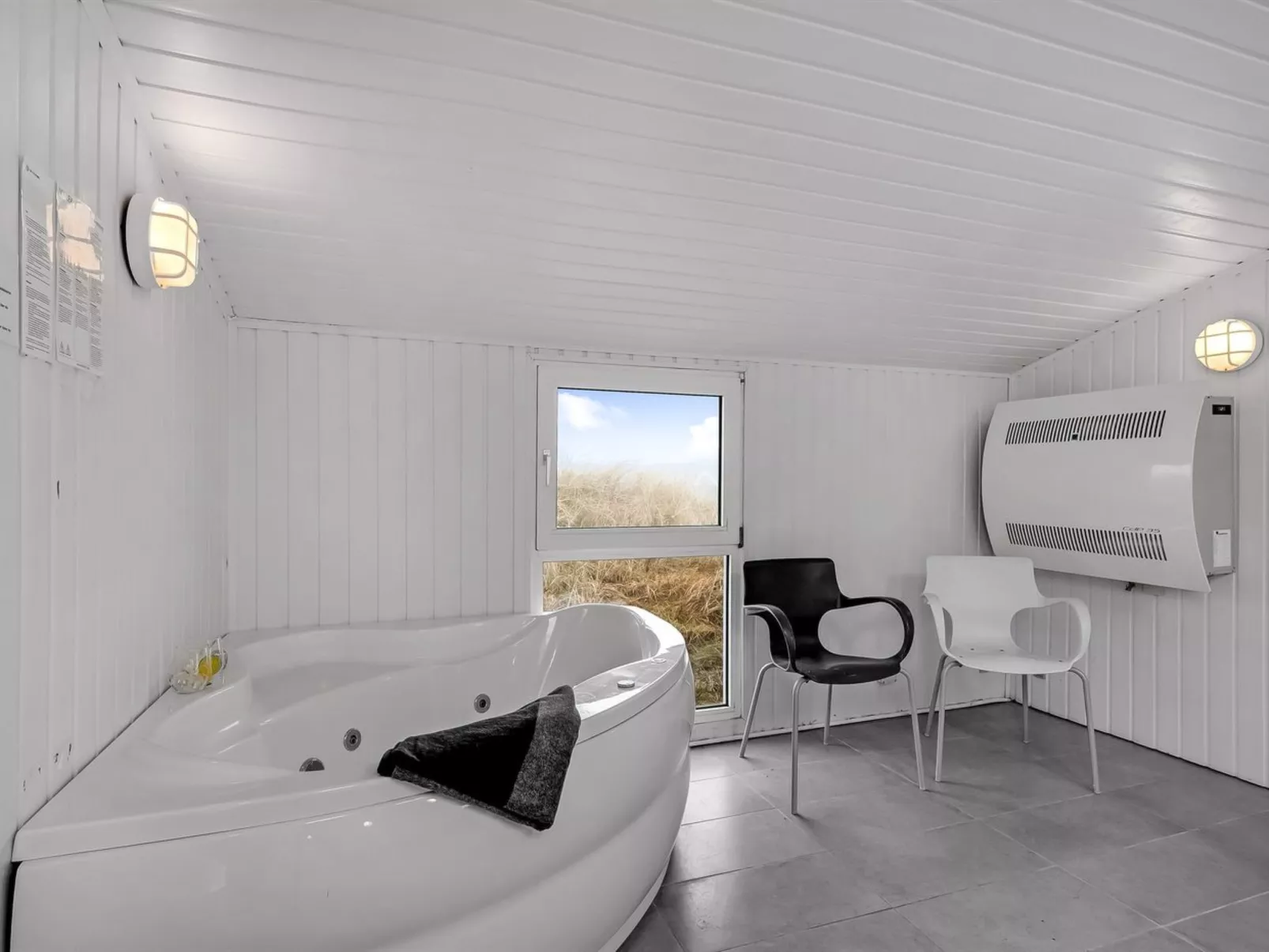 "Malgest" - 100m from the sea-Inside