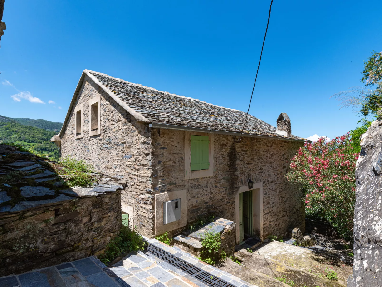 Maison Penta-Outside