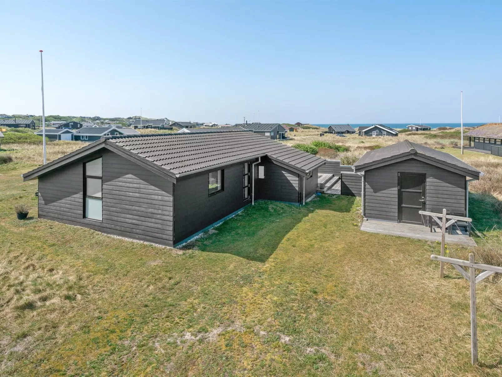 "Aviana" - 175m from the sea-Draußen