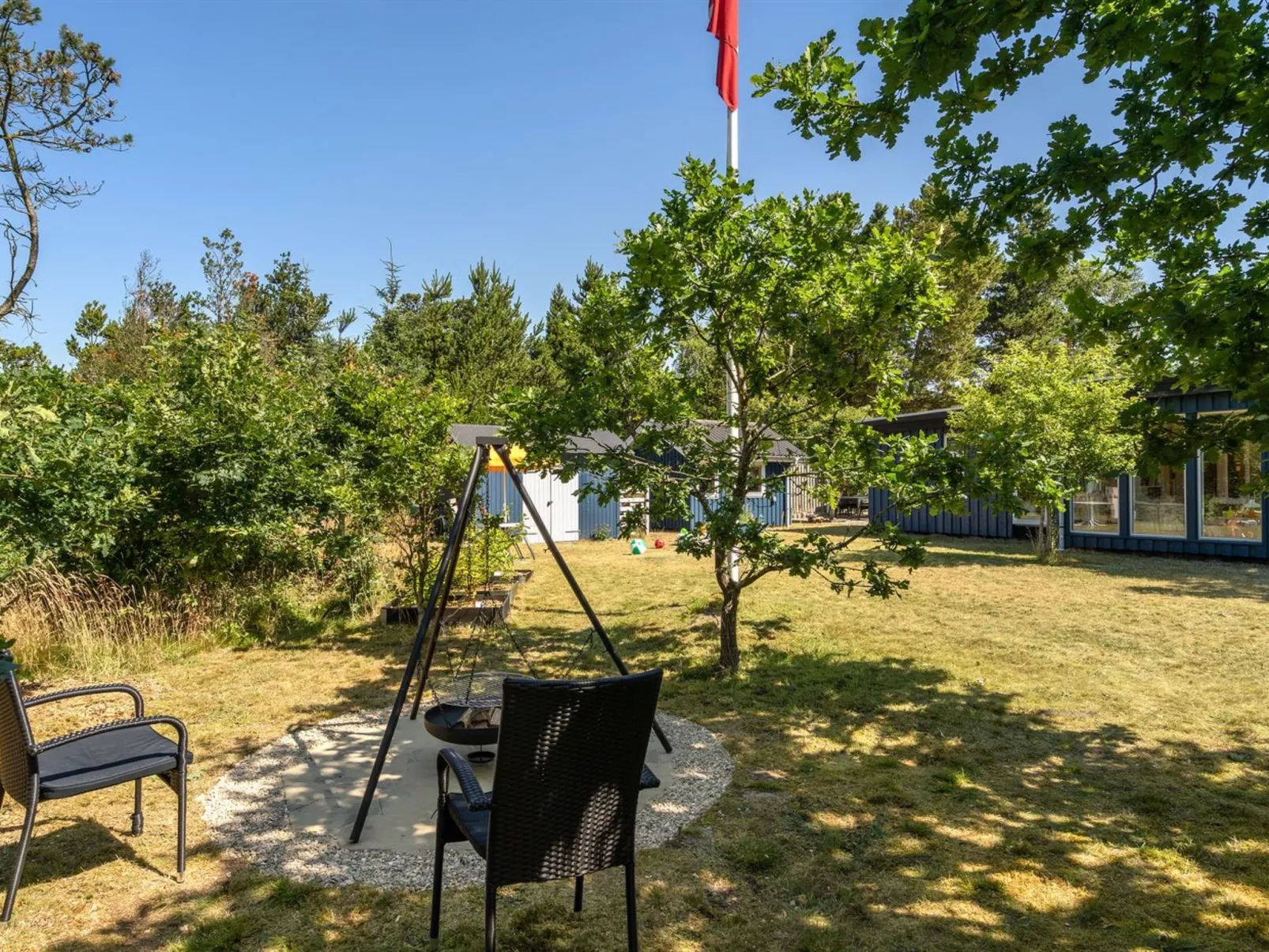 "Sebastian" - 100m to the fjord-Outside