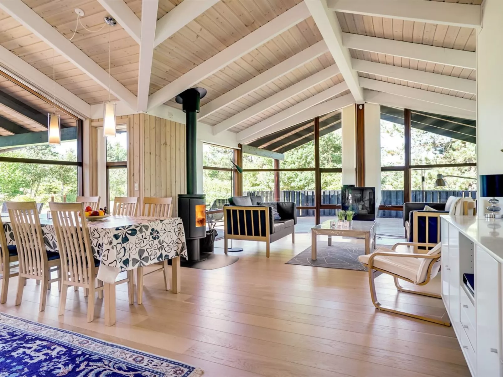 "Kali" - 900m to the fjord-Inside