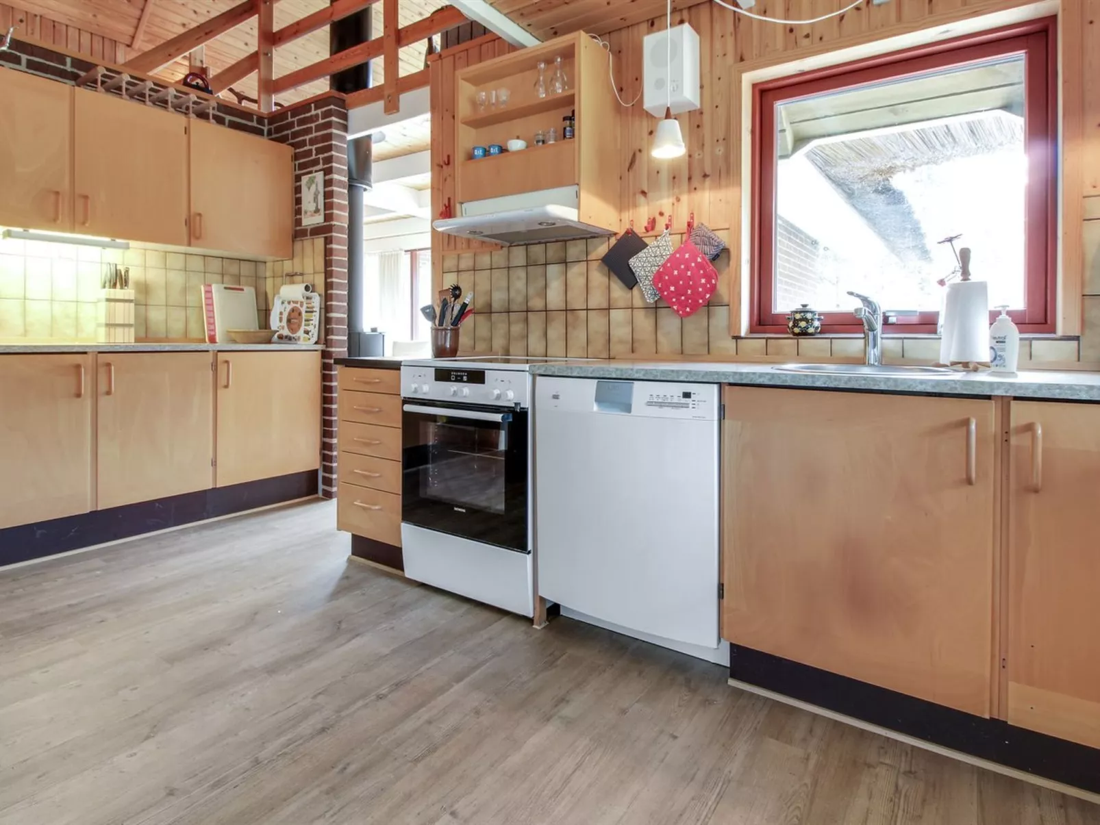 "Alfons" - 600m from the sea-Drinnen