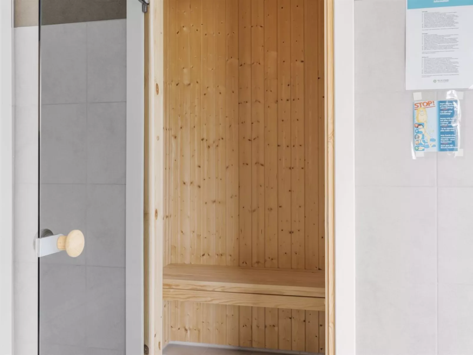 "Damita" - 350m from the sea-Inside