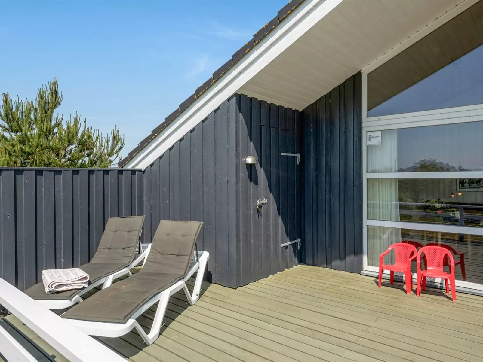 "Chrisse" - 550m from the sea-Outside