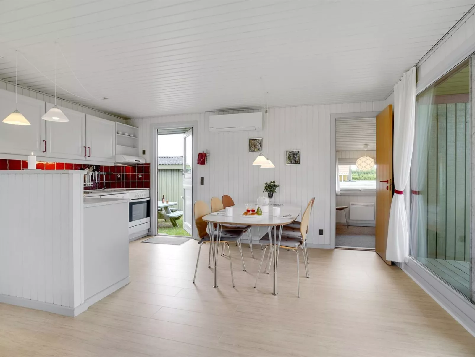 "Siv" -  from the sea-Dedans