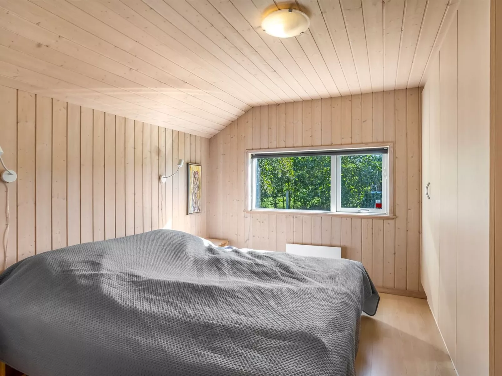 "Enid" - 700m from the sea-Inside