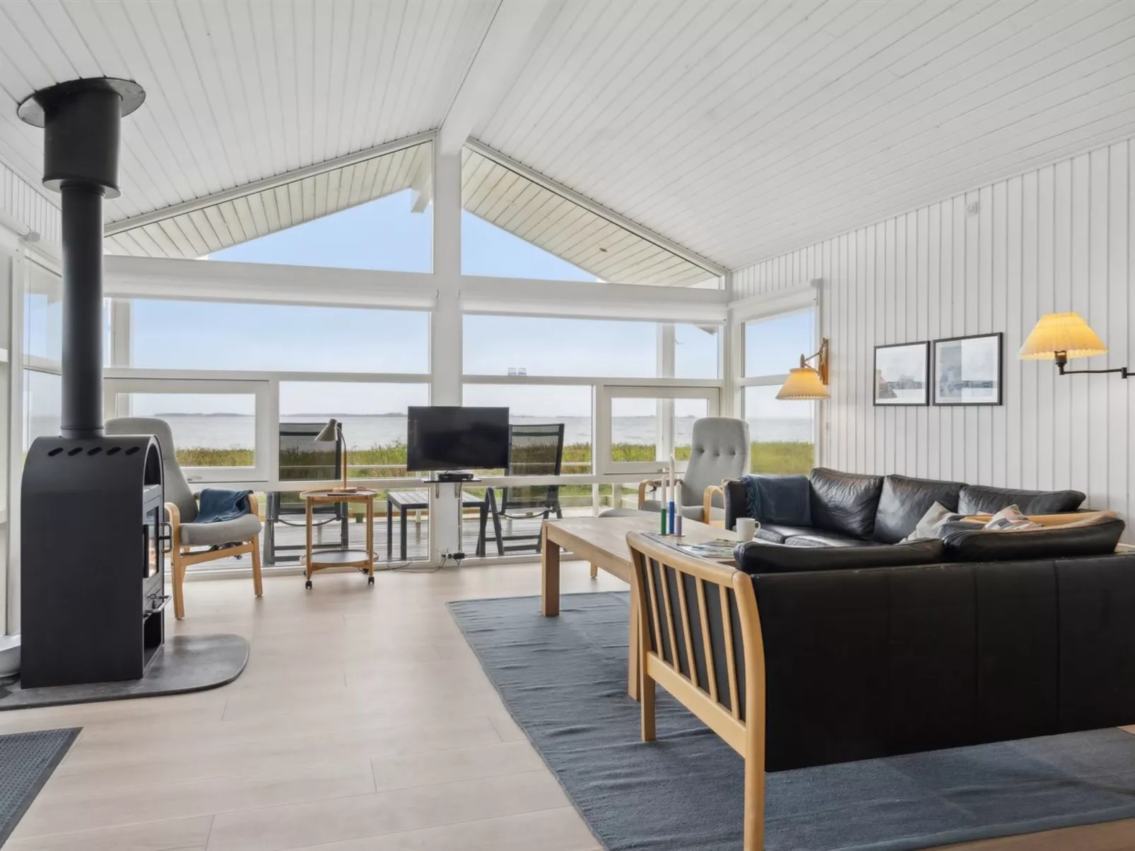 "Arnwith" - 20m from the sea-Inside