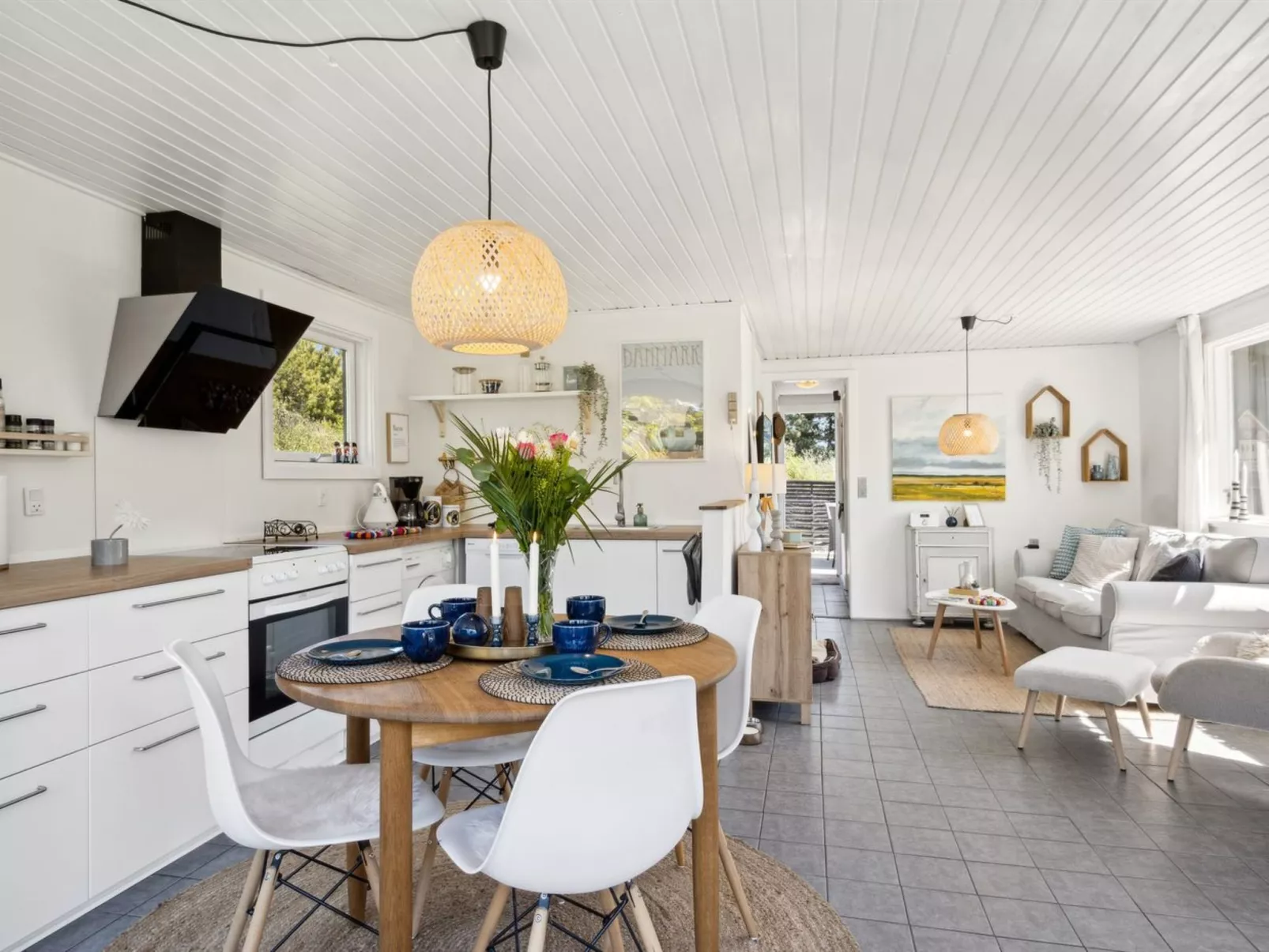 "Inga" - 1.3km from the sea-Drinnen